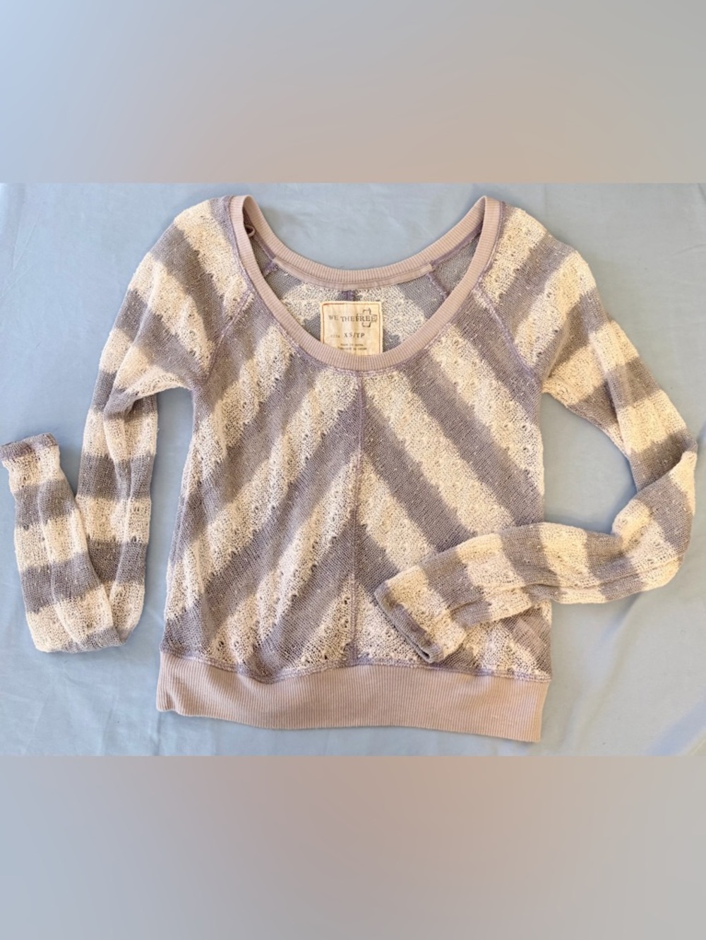 Free People We The Free Sheer Knit Long Sleeve Top XS Boho Grunge Distressed - Picture 2 of 8